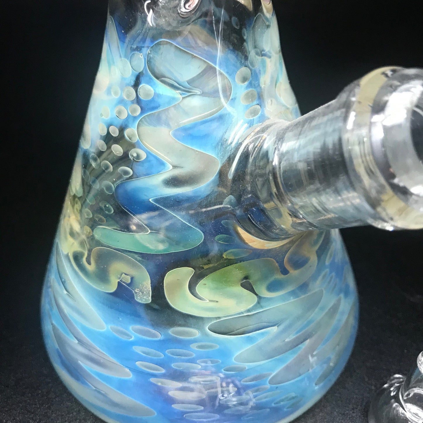 Jellyfish Glass Gold Silver Fumed Worked 7m Beaker